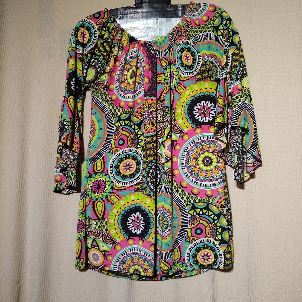 Win Win color print tunic Size L-XL